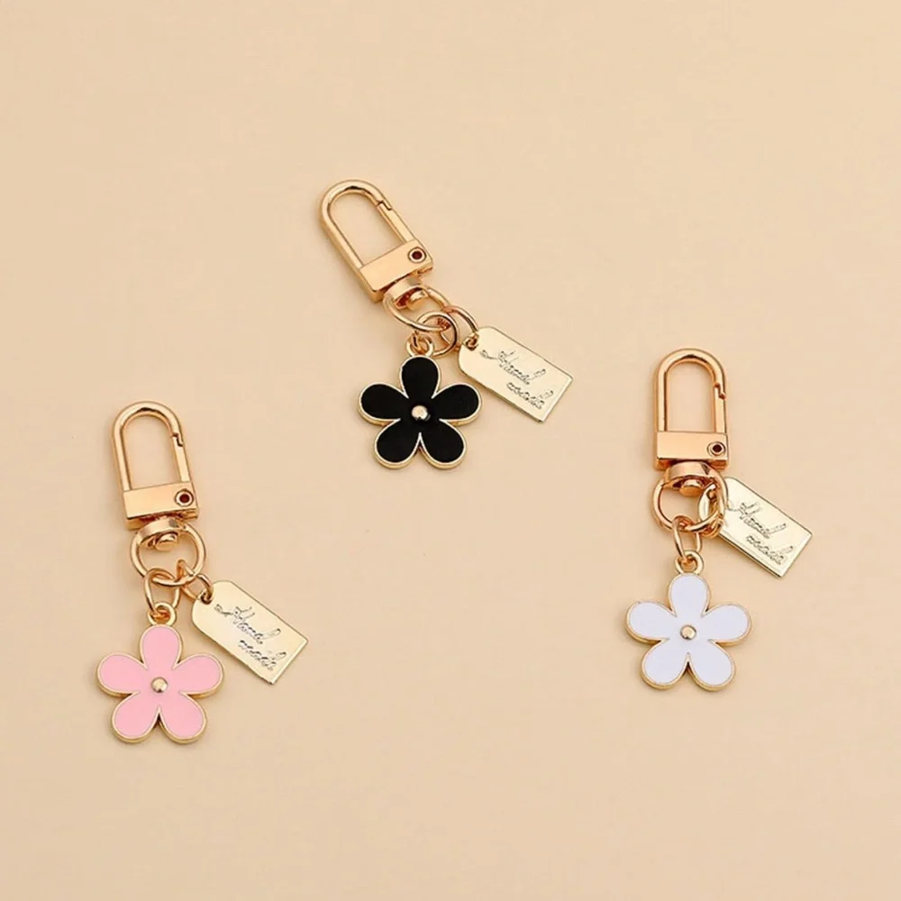 NIP Cute Flower Keychain - Key Chain Crystal Rhinestone Decor Accessories - Picture 3 of 8